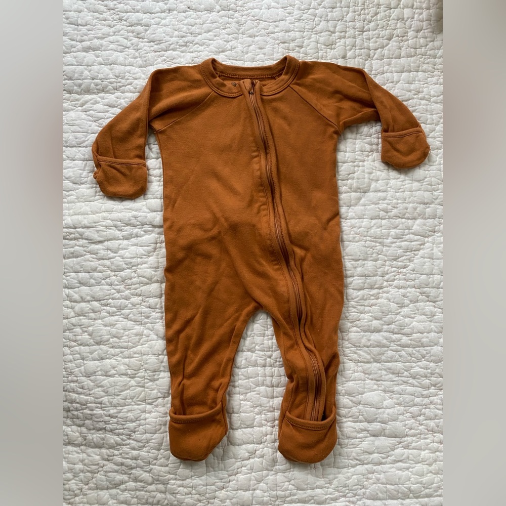 Goumi 2-way Zippered Footie in Rust, Size: 0-3 months